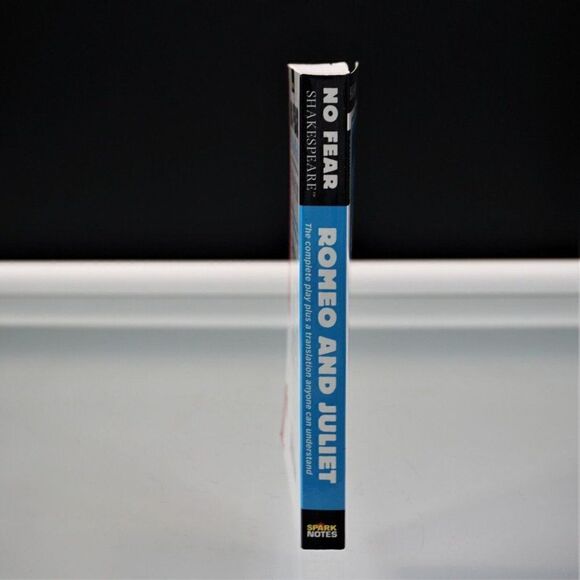 No Fear Shakespeare Romeo and Juliet by William Shakespeare and SparkNotes 2003 - Picture 2 of 9